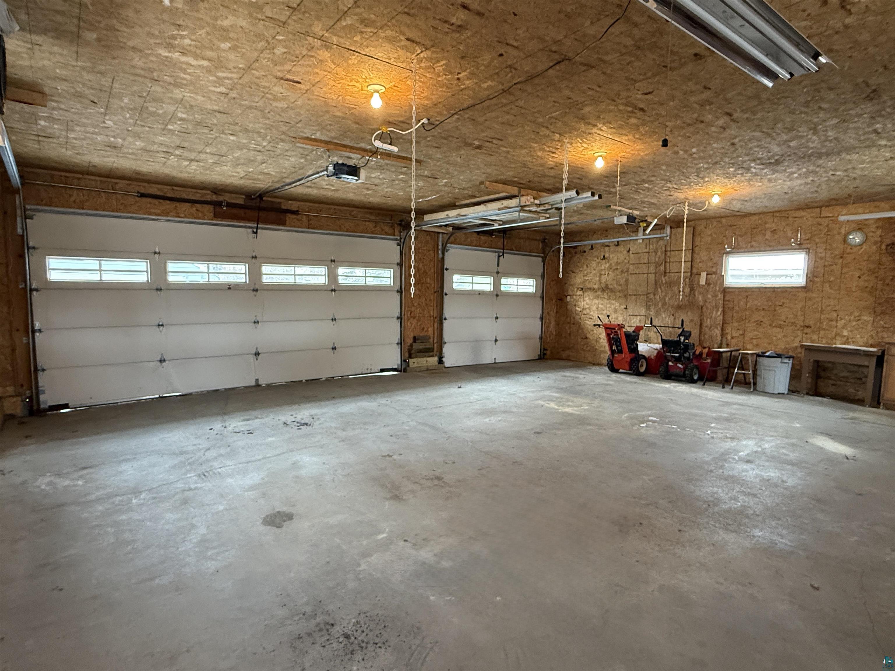 1321 South 13th Street Virginia, MN 55792 - Photo 30 of 33 View of garage