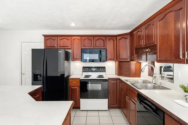 $650,000 | 41 Martins Pond Road, Groton, MA 01450