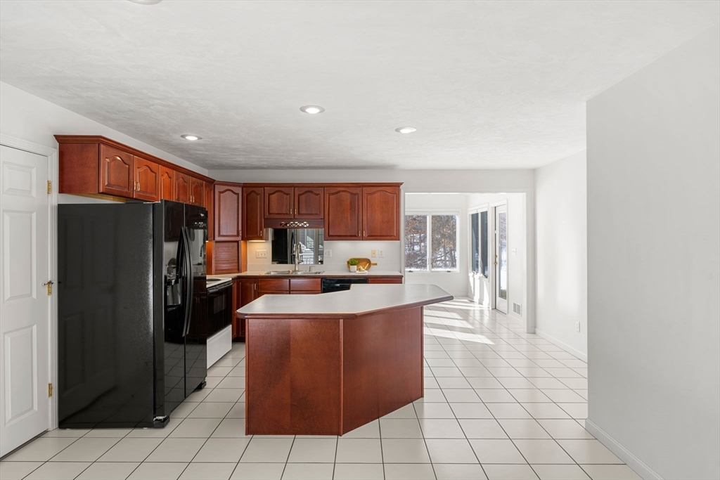 41 Martins Pond Road Groton, MA 01450 - Photo 5 of 30