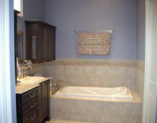 421 Ridgewood Drive Metairie, LA 70001 - Photo 2 of 5