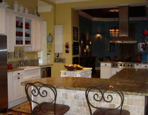 421 Ridgewood Drive Metairie, LA 70001 - Photo 3 of 5