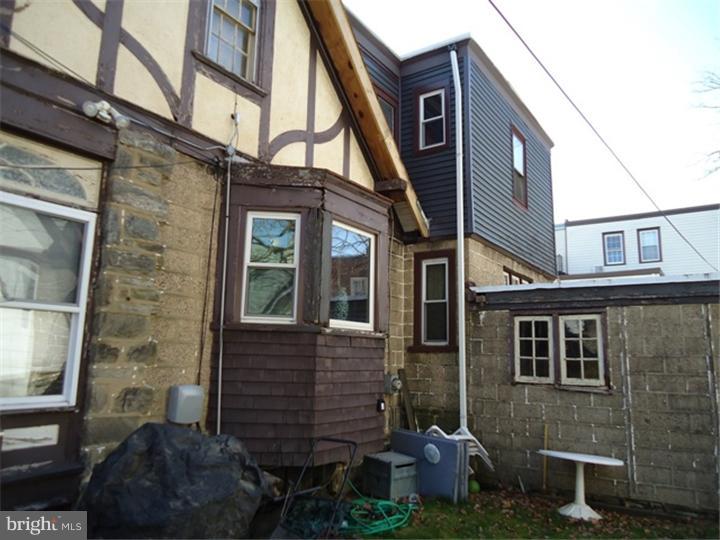 144 Ashby Road Upper Darby, PA 19082 - Photo 3 of 13