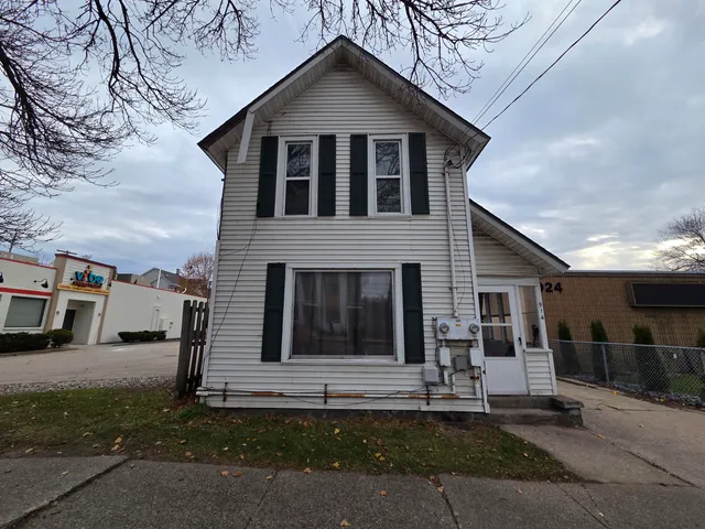 $239,900 | 914 Fulton Street West, Grand Rapids, MI 49504