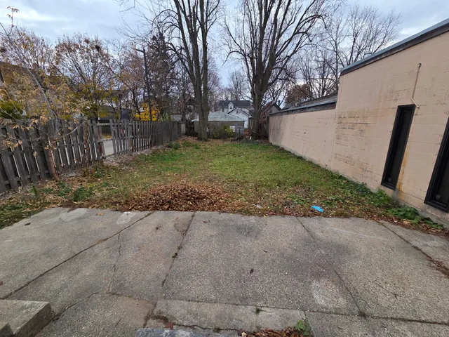 $239,900 | 914 Fulton Street West, Grand Rapids, MI 49504