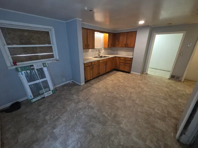 $239,900 | 914 Fulton Street West, Grand Rapids, MI 49504