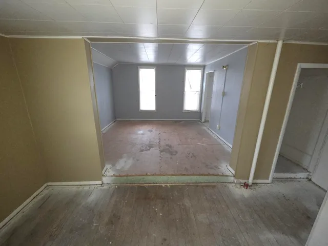 $239,900 | 914 Fulton Street West, Grand Rapids, MI 49504