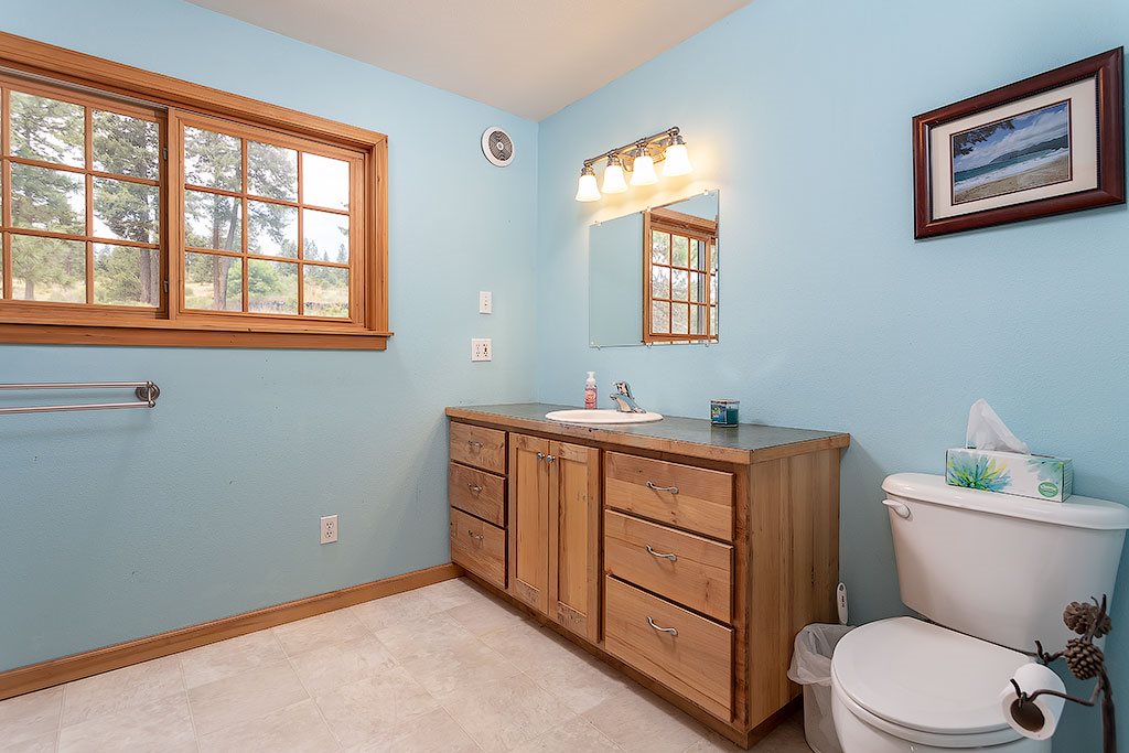 20611 North Feehan Road Mead, WA 99021 - Photo 10 of 20