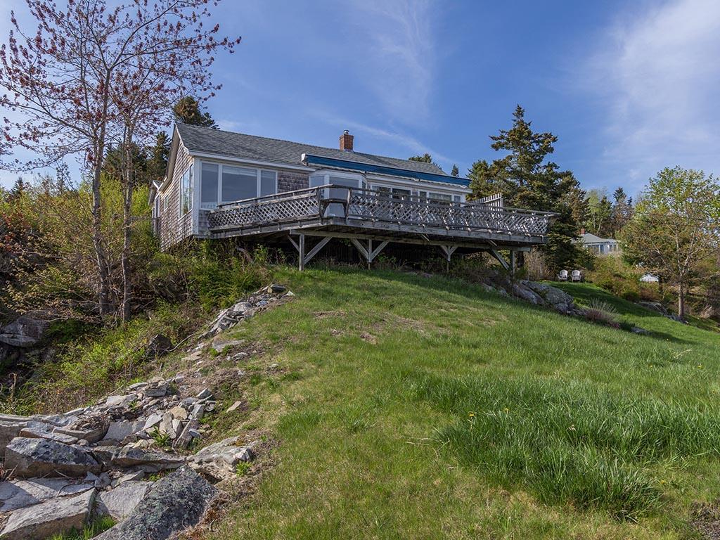 3 R-31A1A Round Pond, ME 04564 - Photo 14 of 14 Front of cottage.