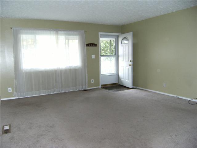 421 Lombard Road Columbus, OH 43228 - Photo 5 of 24 Gallery Image 5