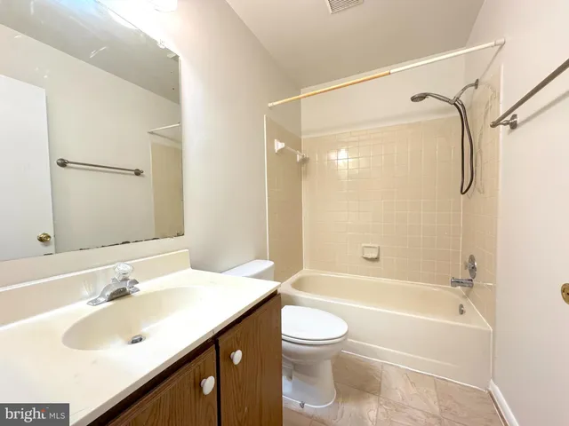 $2,800 | 12214 Dapple Gray Court, Woodbridge, VA 22192