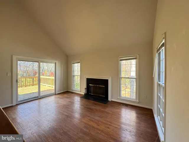 $2,800 | 12214 Dapple Gray Court, Woodbridge, VA 22192