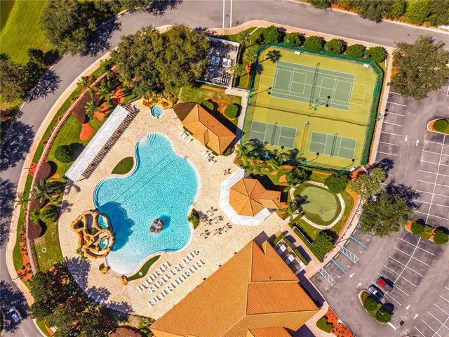 a view of a water fountain