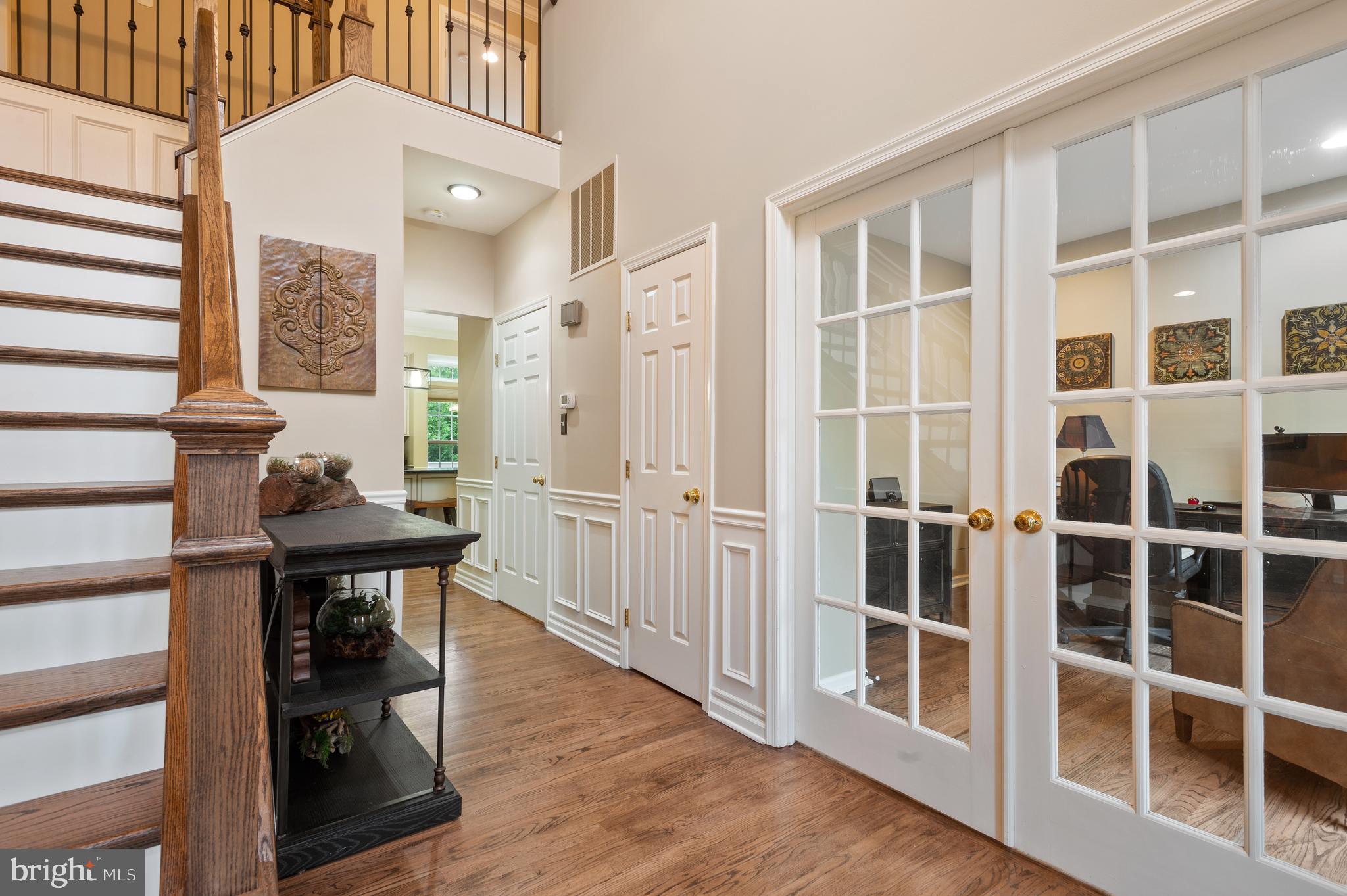 Foyer/office