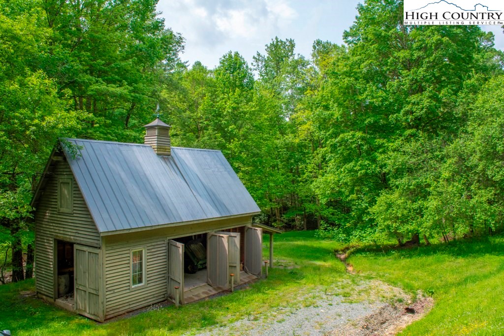 1770 Shulls Mill Road Boone, NC 28607 - Photo 25 of 37 Gallery Image 25
