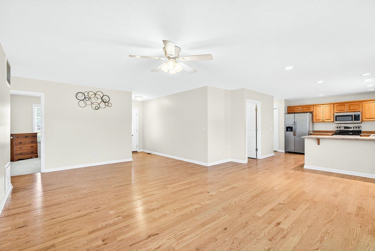 106 7th Street Grottoes, VA 24441 - Photo 7 of 46
