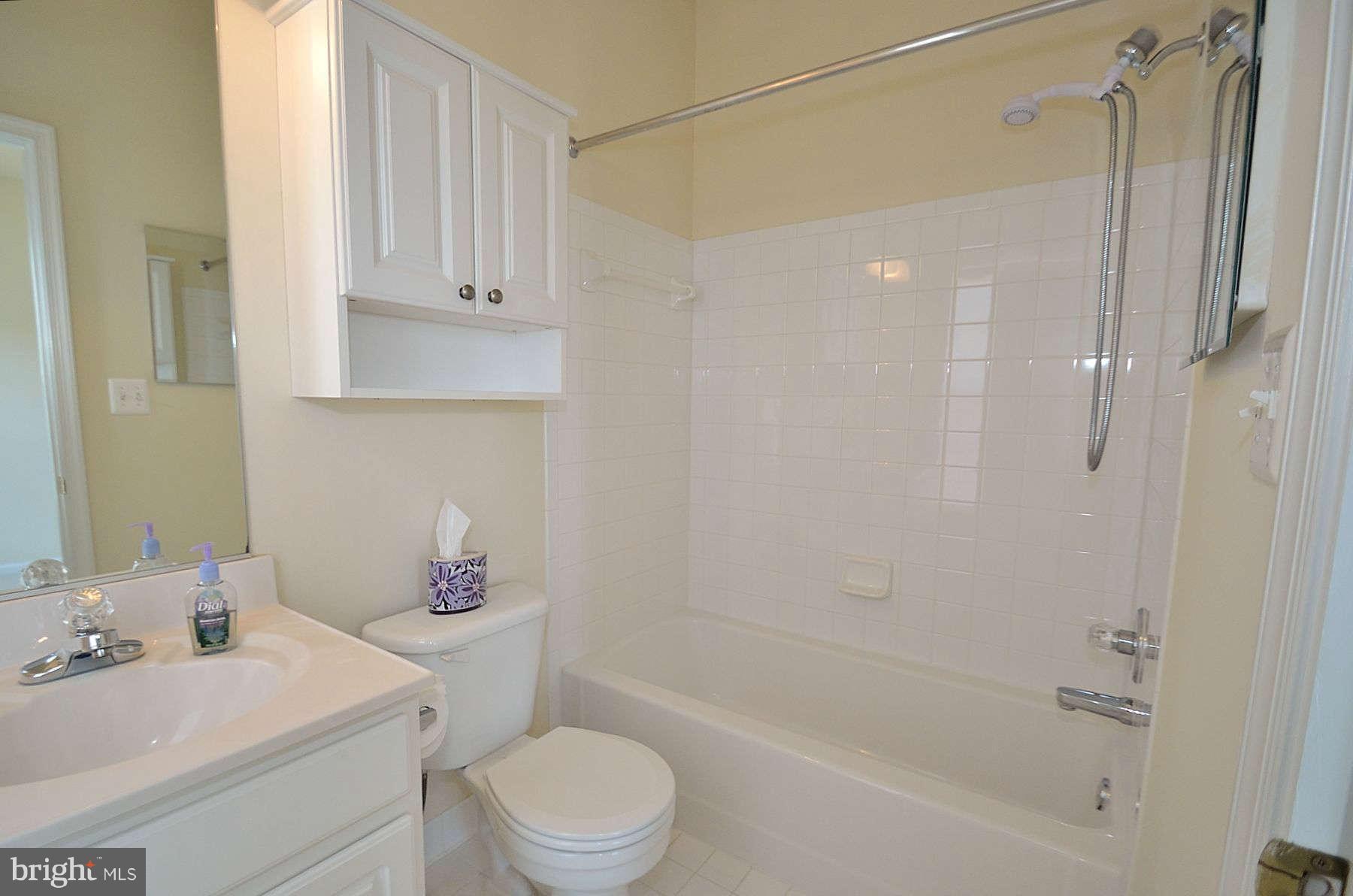 11459 Log Ridge Drive Fairfax, VA 22030 - Photo 12 of 18 Second Master Bath!