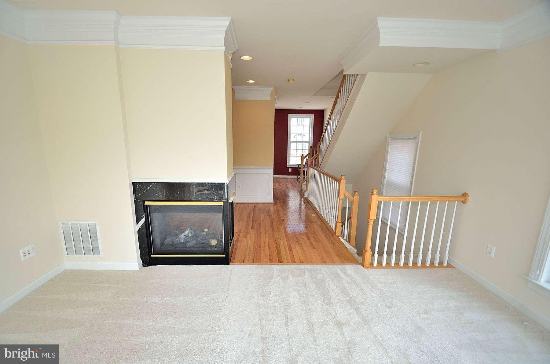 11459 Log Ridge Drive Fairfax, VA 22030 - Photo 4 of 18 Living Room - 3rd View!
