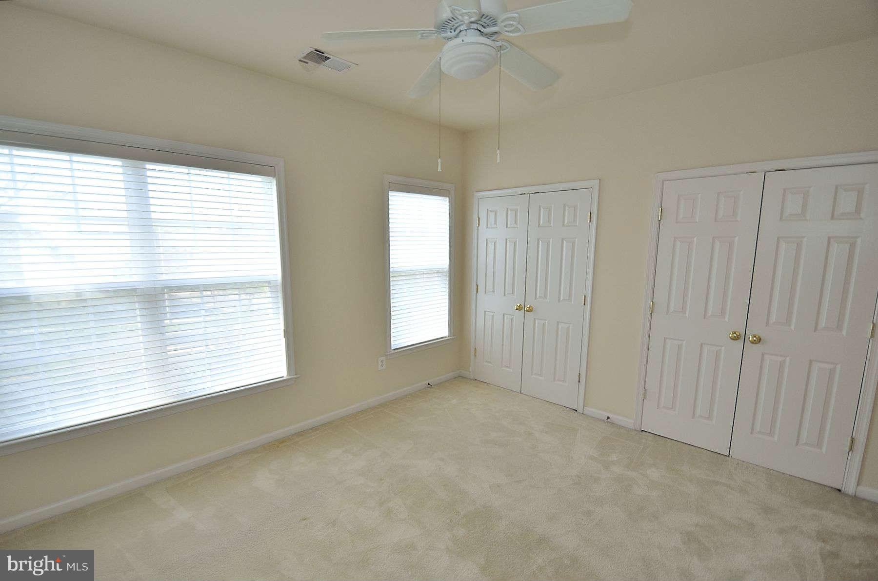 11459 Log Ridge Drive Fairfax, VA 22030 - Photo 9 of 18 Spacious Master Bedroom!
