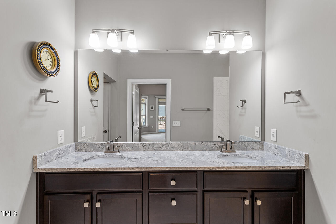 1414 Abbotsford Way Cary, NC 27519 - Photo 26 of 27 1414 Abbotsford Way_33