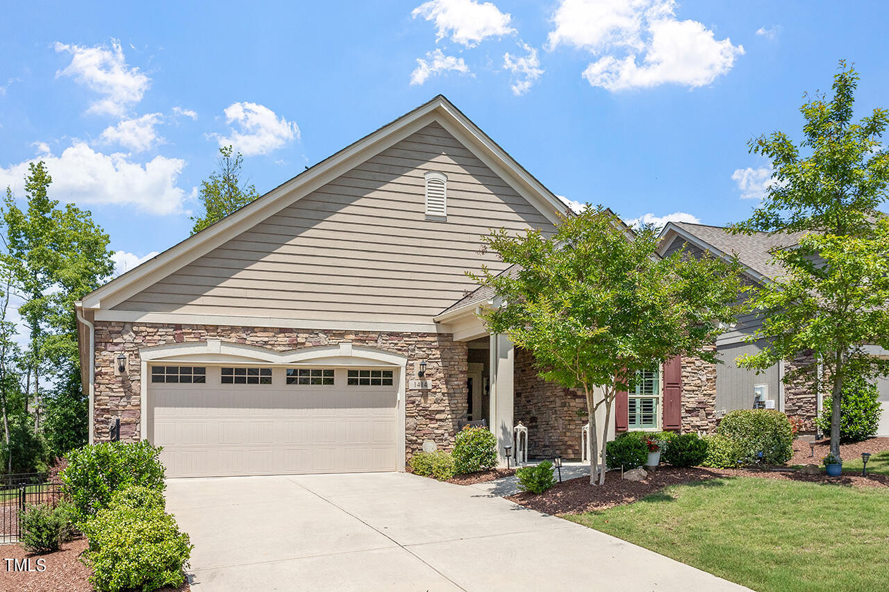 1414 Abbotsford Way Cary, NC 27519 - Photo 3 of 27 1414 Abbotsford Way_03