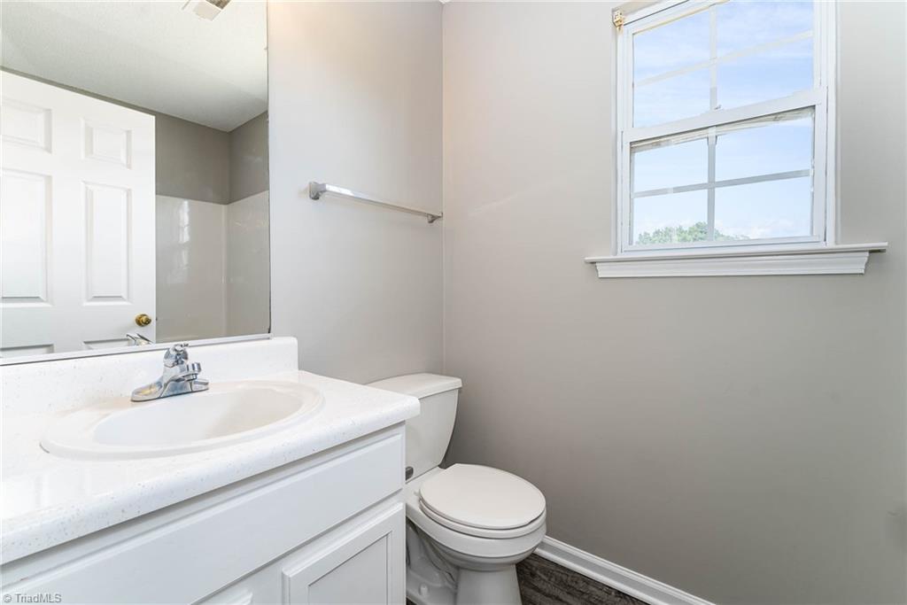 5512 Jason Road Greensboro, NC 27405 - Photo 12 of 19 Gallery Image 12