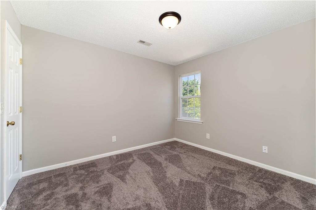 5512 Jason Road Greensboro, NC 27405 - Photo 14 of 19 Gallery Image 14