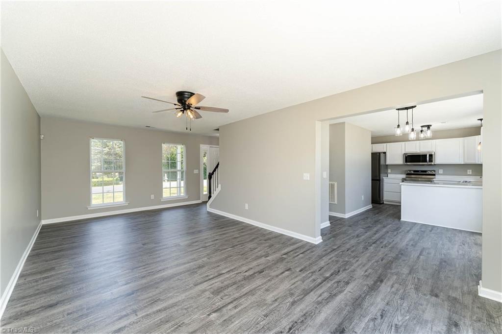 5512 Jason Road Greensboro, NC 27405 - Photo 4 of 19 Gallery Image 4