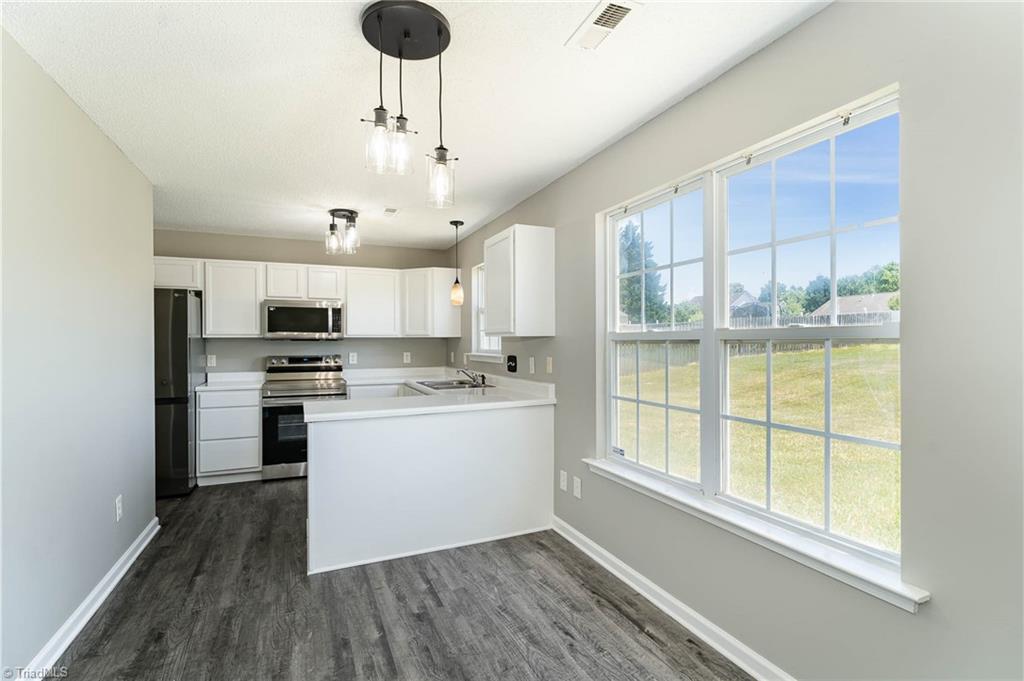 5512 Jason Road Greensboro, NC 27405 - Photo 5 of 19 Gallery Image 5