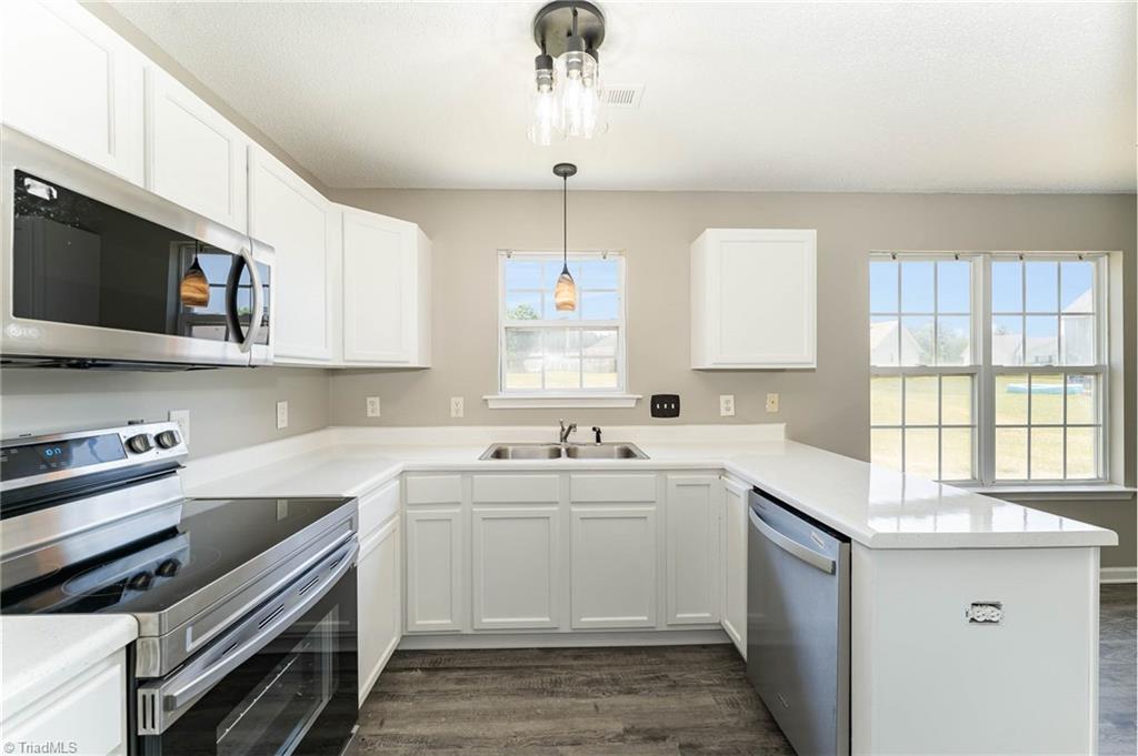 5512 Jason Road Greensboro, NC 27405 - Photo 6 of 19 Gallery Image 6