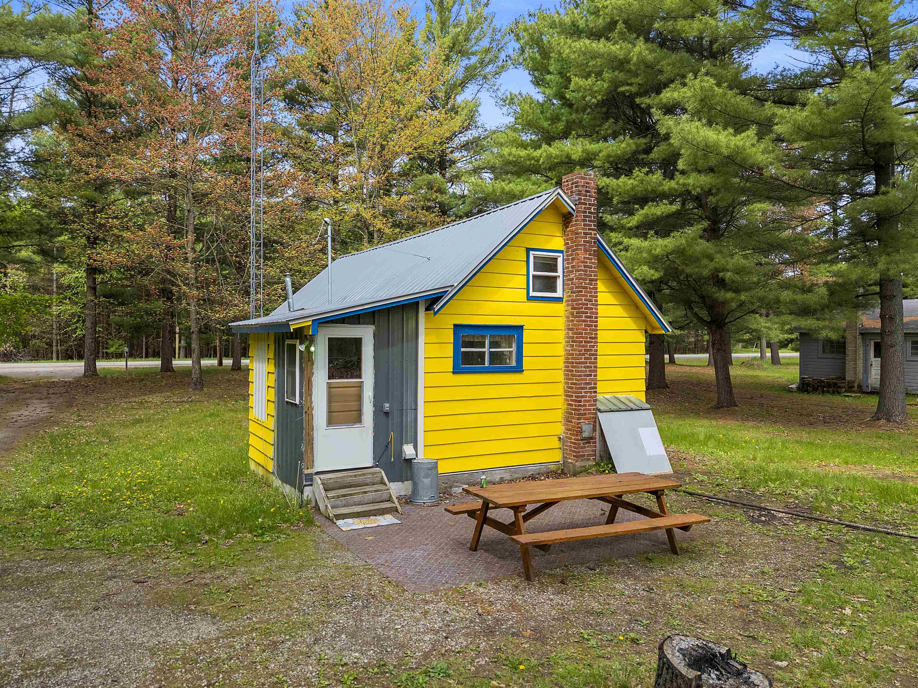 N2972 Right Of Way Road Peshtigo, WI 54157 - Photo 1 of 57