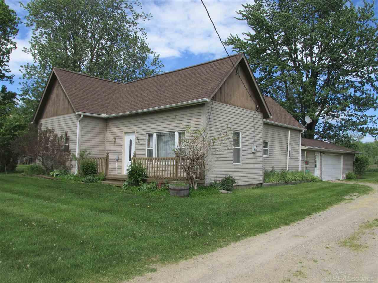 2701 South State Road Applegate, MI 48401 - Photo 14 of 37