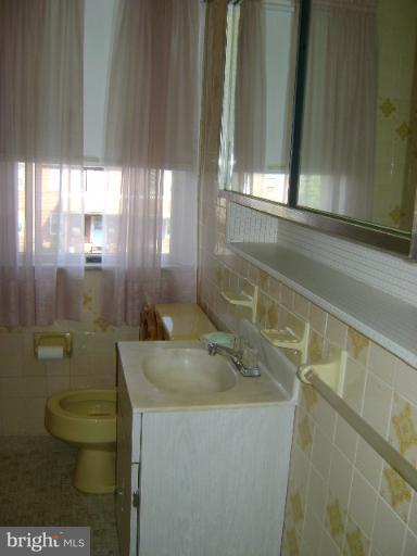 7326 Stratton Way Baltimore, MD 21224 - Photo 10 of 10 Bath