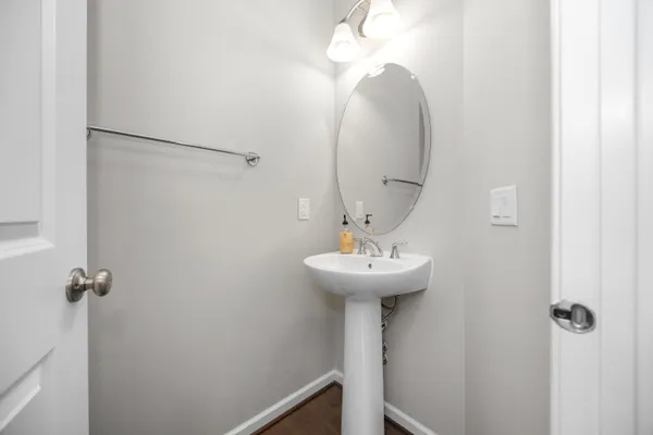 $4,000 | 2794 Ashcombe Dr., Ann Arbor, MI 48105