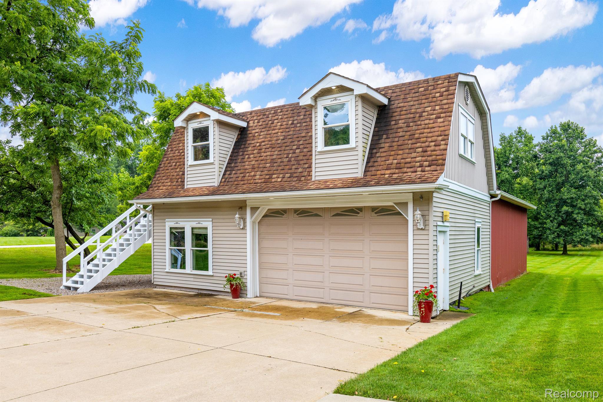 48975 Fairchild Road Macomb, MI 48042 - Photo 39 of 67 Gallery Image 39