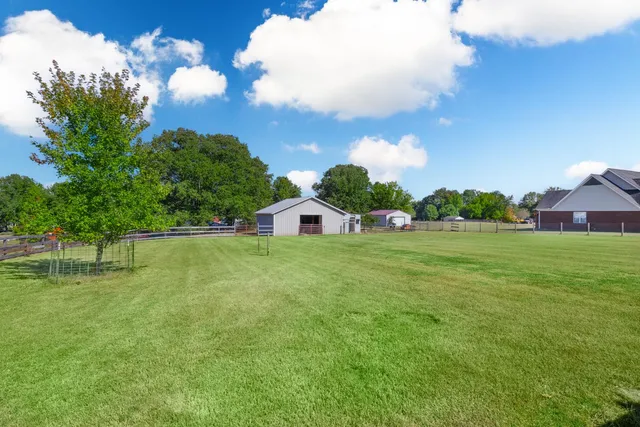 $325,000 | 2640 Brighton-Clopton Road, Brighton, TN 38011