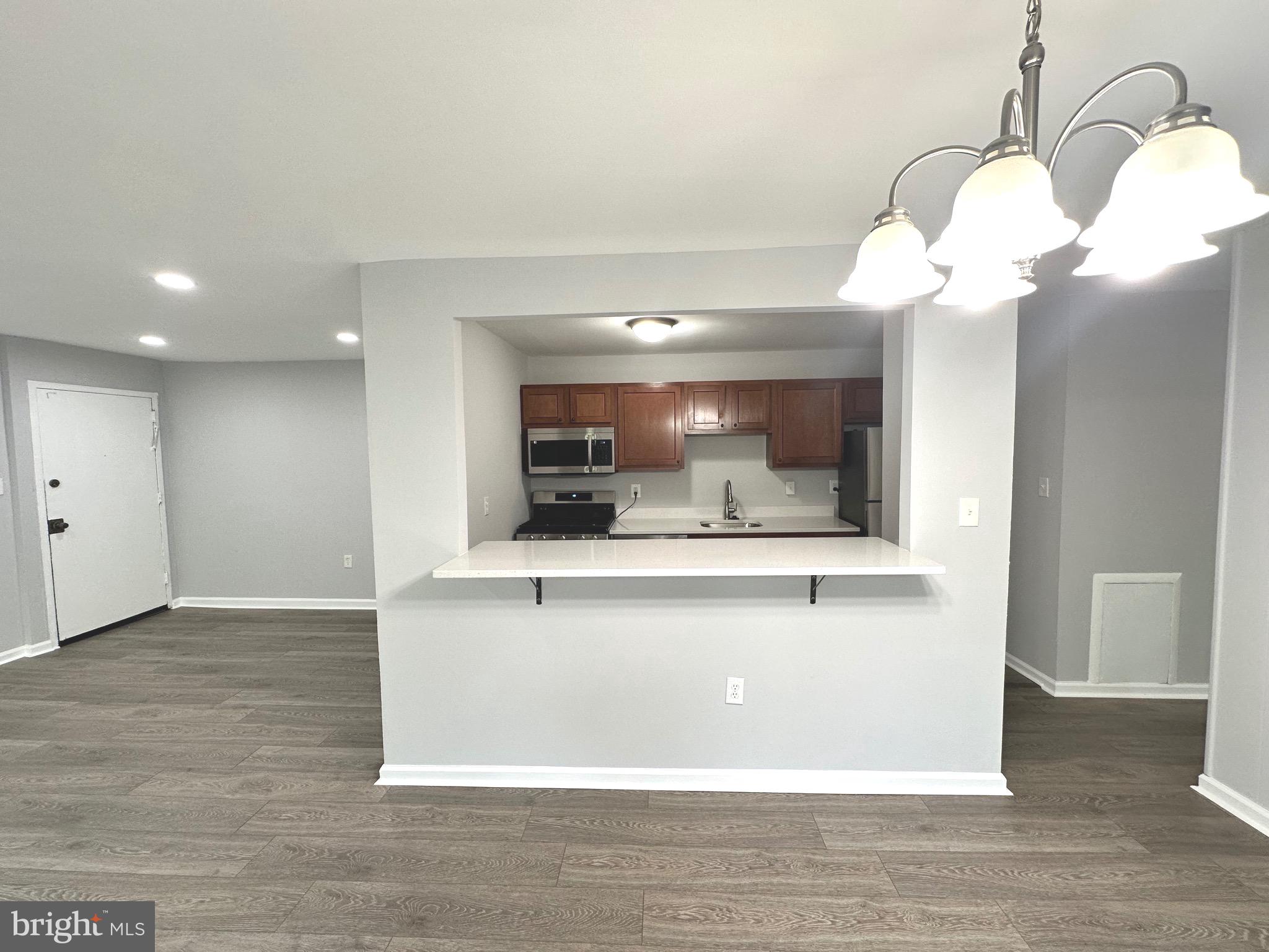 9278 Adelphi Road, Unit 304 Hyattsville, MD 20783 - Photo 8 of 29 Gallery Image 8