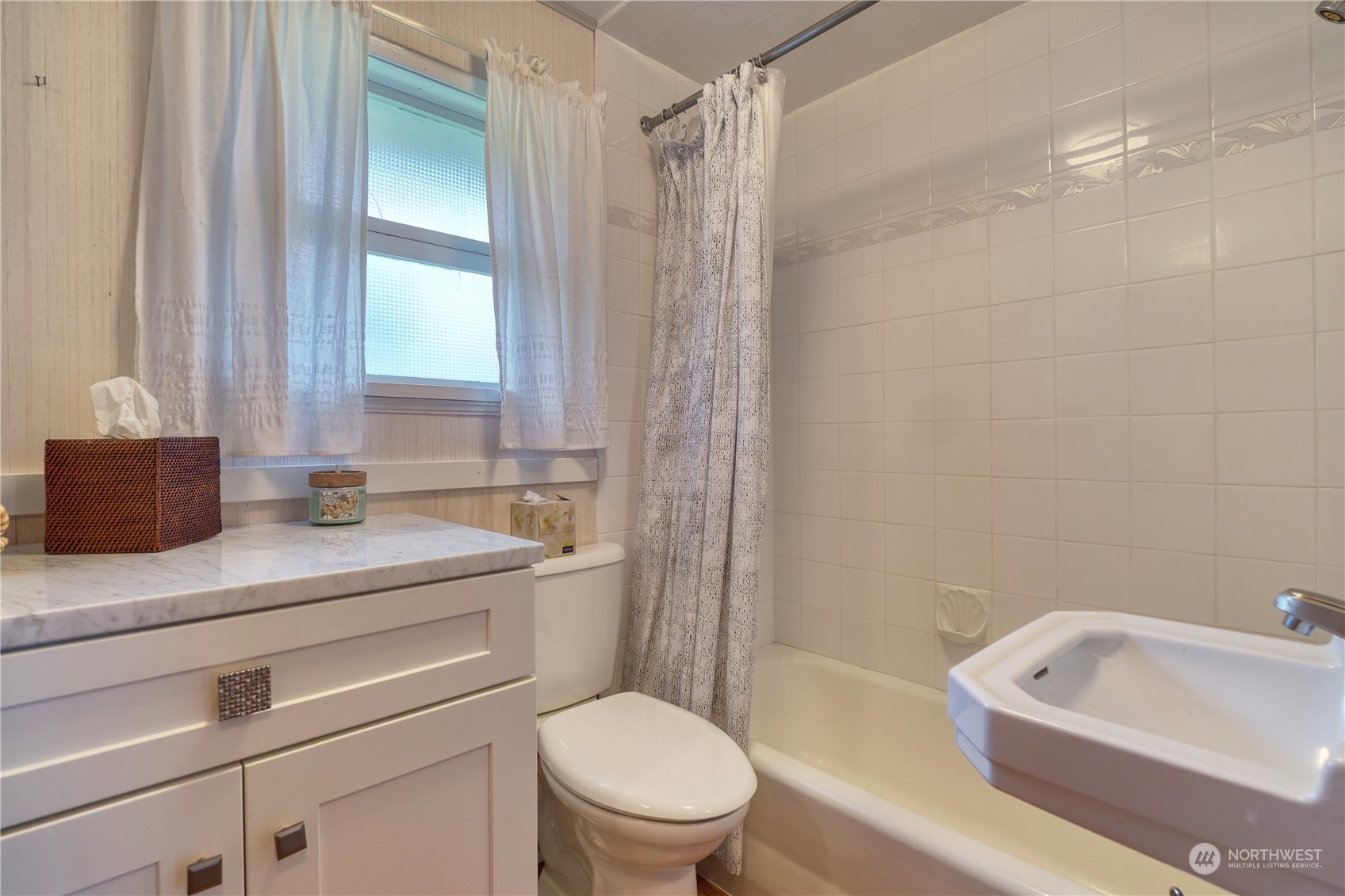 344 Gulf View Crescent Point Roberts, WA 98281 - Photo 19 of 28 Gallery Image 19