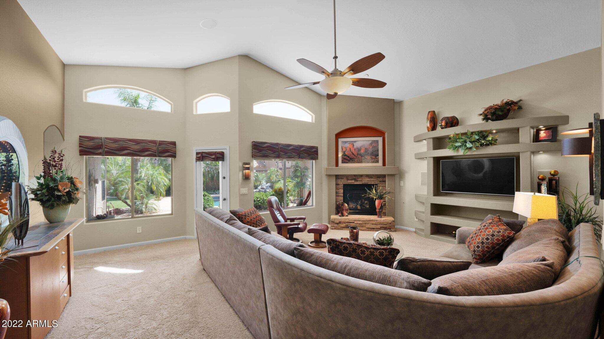 1927 West Caleb Road Phoenix, AZ 85085 - Photo 4 of 40 28-web-or-mls-DSC05982