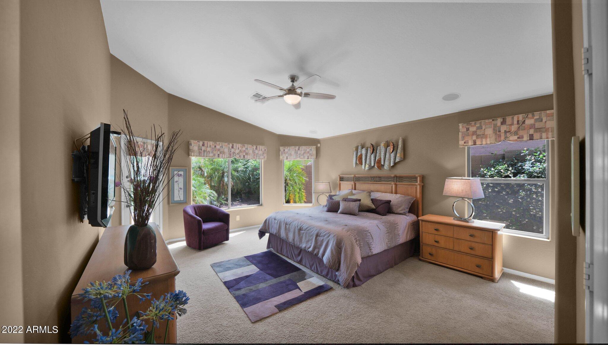1927 West Caleb Road Phoenix, AZ 85085 - Photo 5 of 40 23-web-or-mls-DSC05972