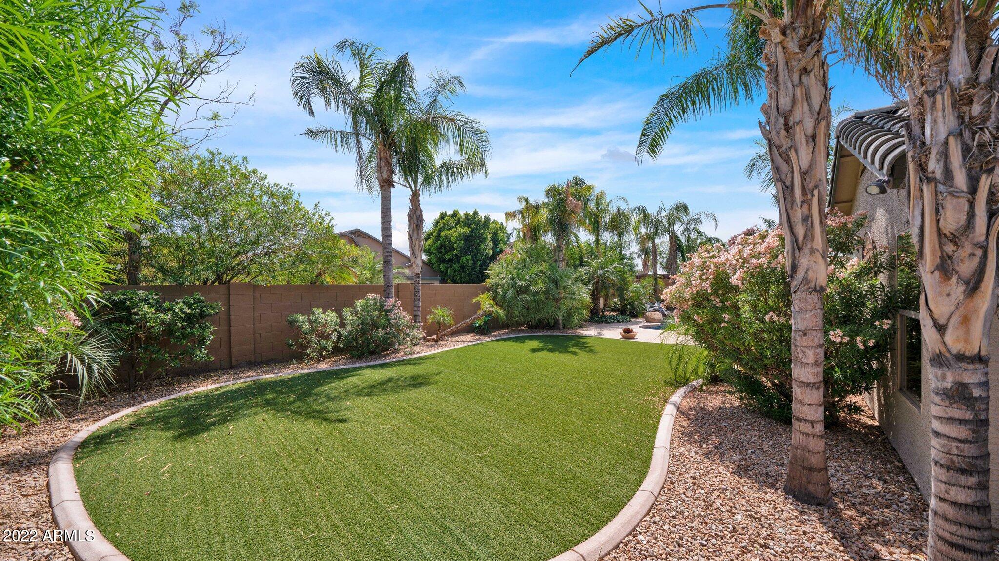 1927 West Caleb Road Phoenix, AZ 85085 - Photo 9 of 40 37-web-or-mls-DSC06004