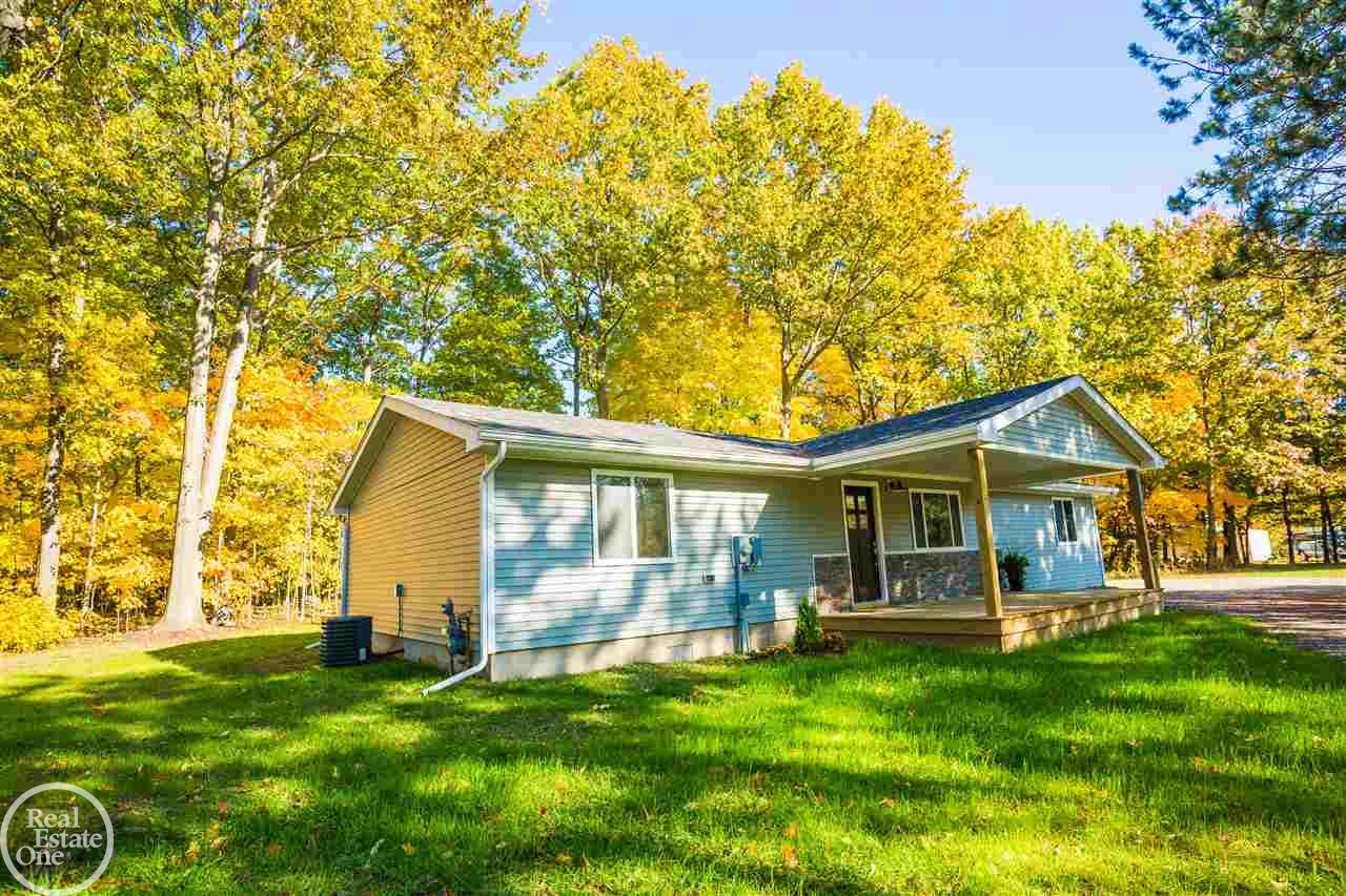 7179 Townsend Road Applegate, MI 48401 - Photo 18 of 77 31398909-17.JPG