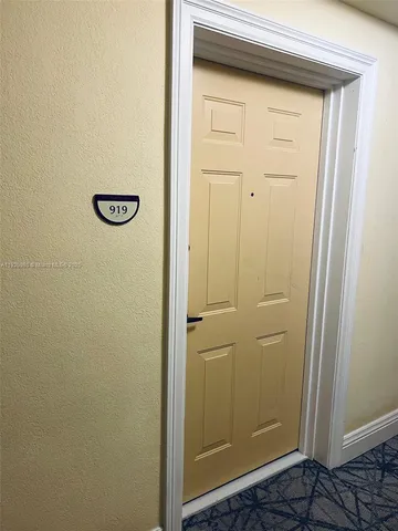 $1,900 | 2501 South Ocean Drive, Unit 919, Hollywood, FL 33019