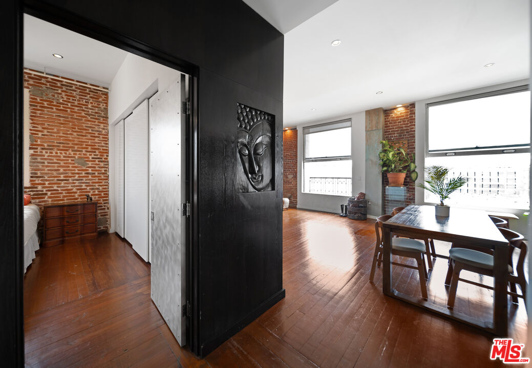 257 South Spring Street, Unit 4E Los Angeles, CA 90012 - Photo 18 of 28