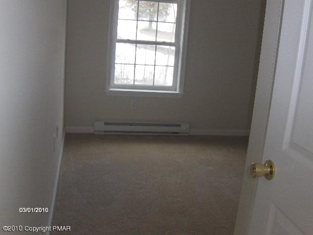 51 Five Springs Road Stroudsburg, PA 18360 - Photo 5 of 11 Bedrroom 1