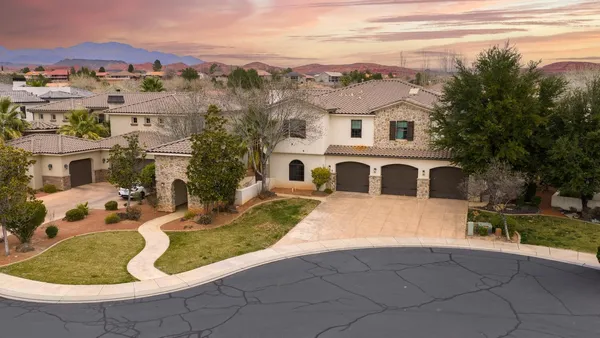 $1,900,000 | 470 North Country Lane, Unit 6, Santa Clara, UT 84765