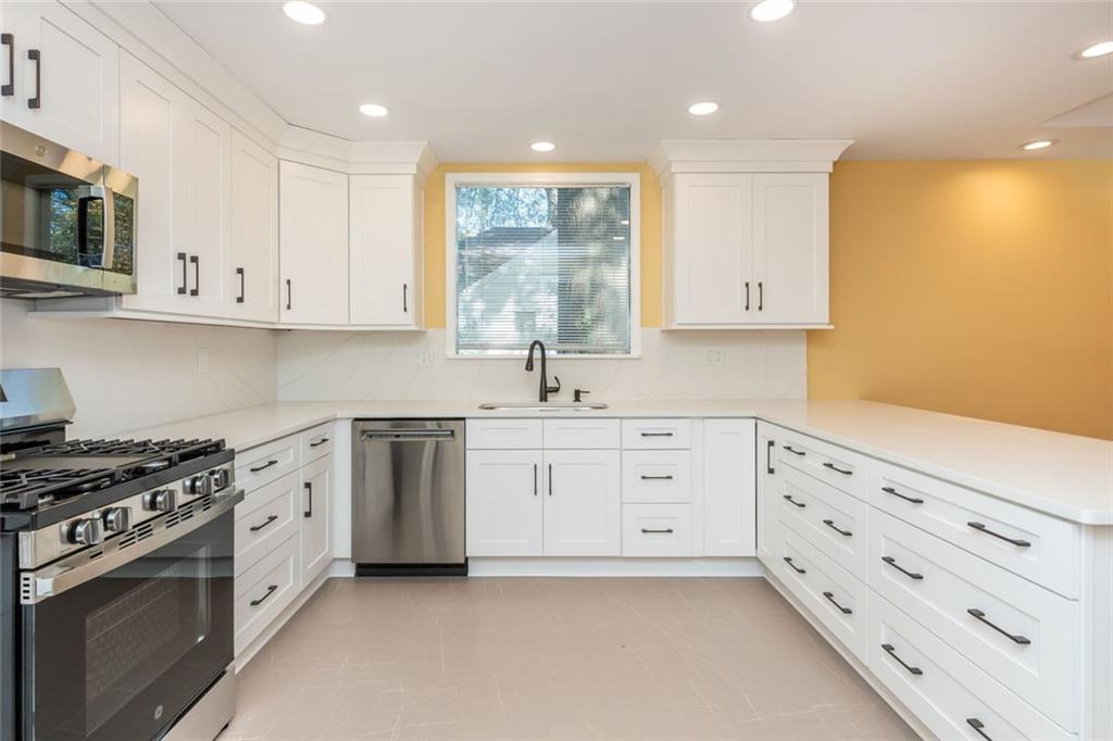 805 Holmes Street Northwest Atlanta, GA 30318 - Photo 27 of 58