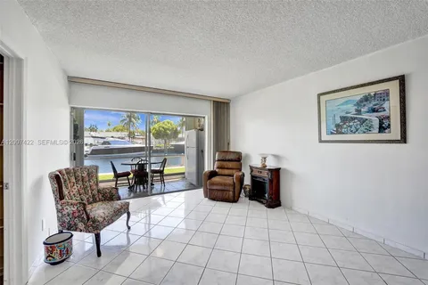 $229,900 | 455 Paradise Isle Boulevard, Unit 104, Hallandale Beach, FL 33009