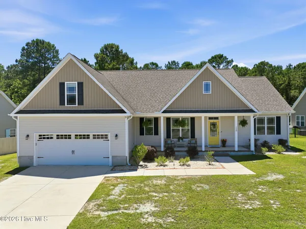 $385,000 | 120 Shadow Creek Drive, Hubert, NC 28539