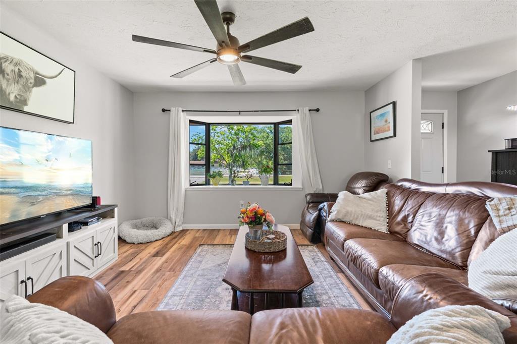 7605 Richardson Road Sarasota, FL 34240 - Photo 10 of 67