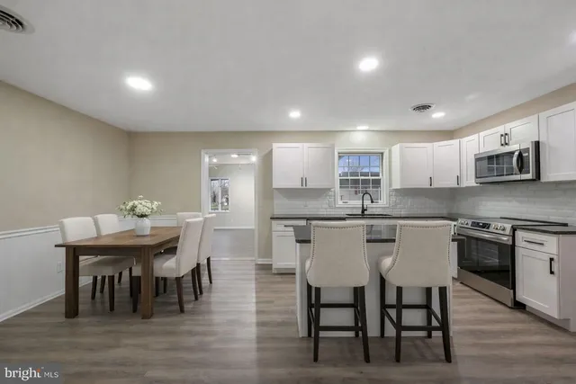 $325,000 | 115 West High Street, Felton, DE 19943